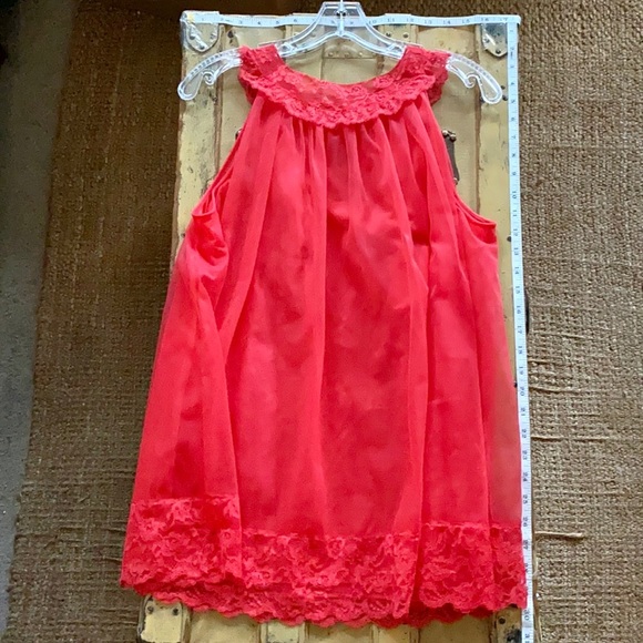 60s 70s VINTAGE | VANITY FAIR RED DOUBLE LAYER NYLON LACE VINTAGE LINGERIE SHEER - Picture 3 of 11